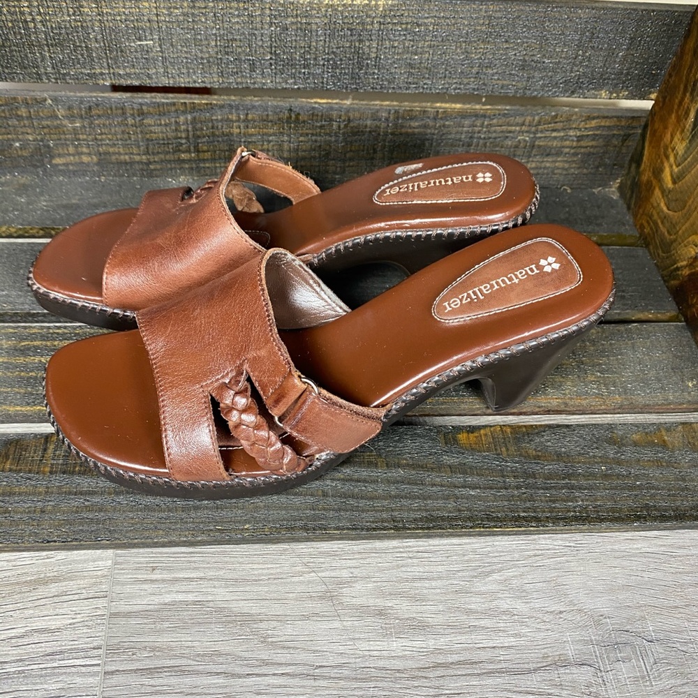 Naturalizer Rave Mules sandals Size 7M